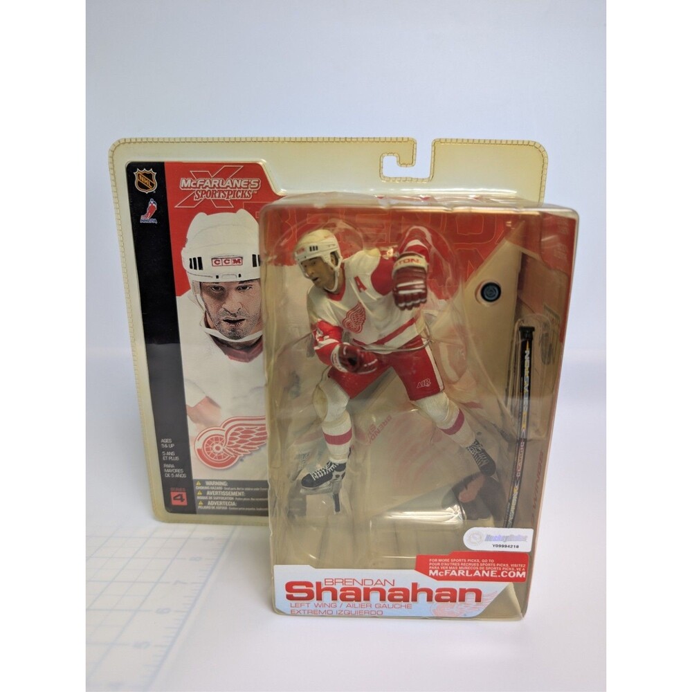 Sealed 2002 McFarlane - NHL Detroit Red Wings - Brendan Shanahan Series 4